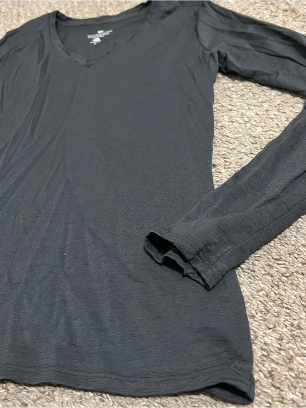 Seg’Ments Women's Gray 100% Merino Wool V-Neck Long Sleeve Tee Size Small - Picture 8 of 9